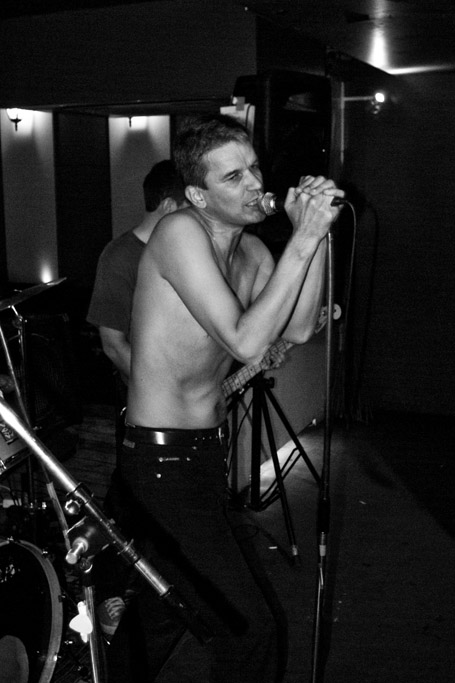 2007-09-20_StoneageRomeos-01